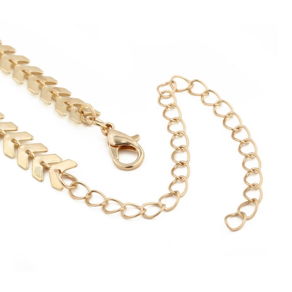 'The Arrow Leads' Pearl Chevron Choker Necklace - Picture 4 of 5